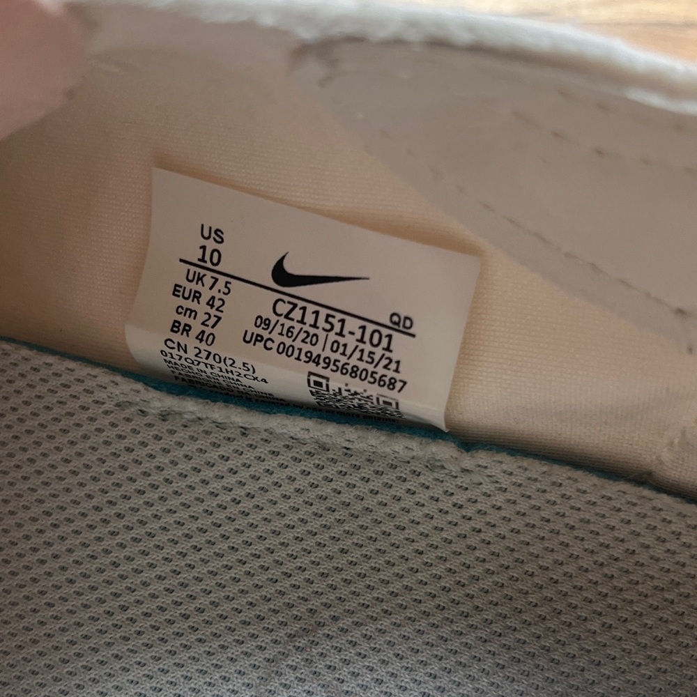 Ivory, Pink Green Nike Zoom Type Sneakers Nu 354 - Picture 3 of 8